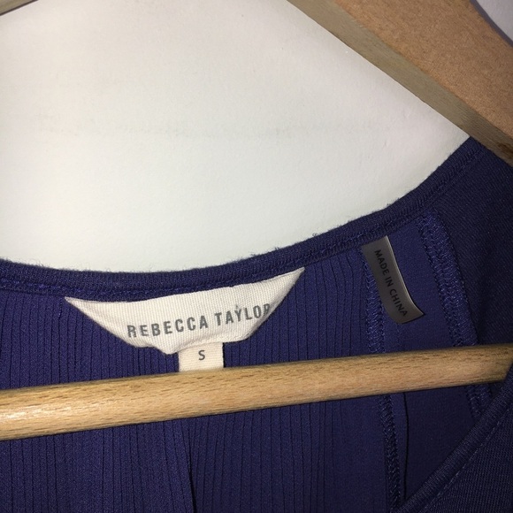 REBECCA TAYLOR SMALL SHORT SLEEVE BLUE TOP WITH SHEER PLEATED BACK - Picture 5 of 8